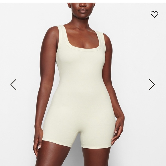 Skims onesie - Picture 2 of 5
